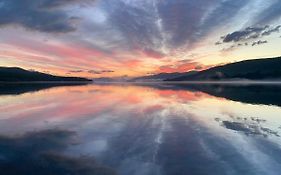 Depe Dene Lakeside Resort